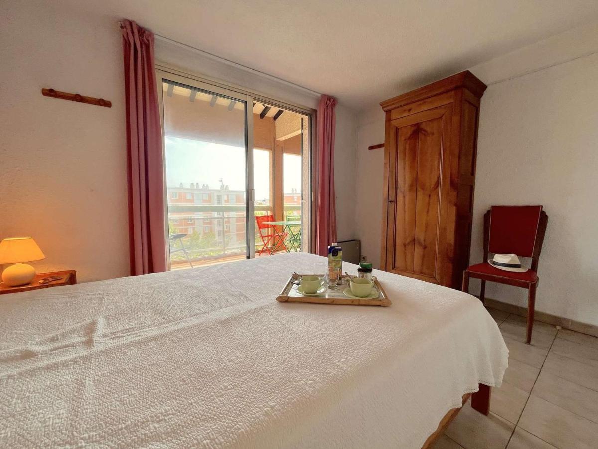 Apartment 2 Pieces Avec Mezzanine, Terrasse Et Parking, A 500m De La Plage - - Fr-1-226a-42 *