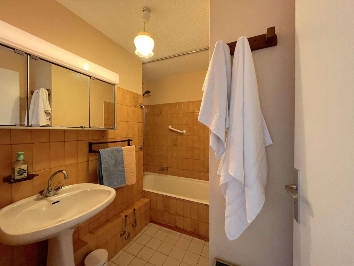 2 Pieces Avec Mezzanine, Terrasse Et Parking, A 500m De La Plage - - Fr-1-226a-42 Apartment Frejus