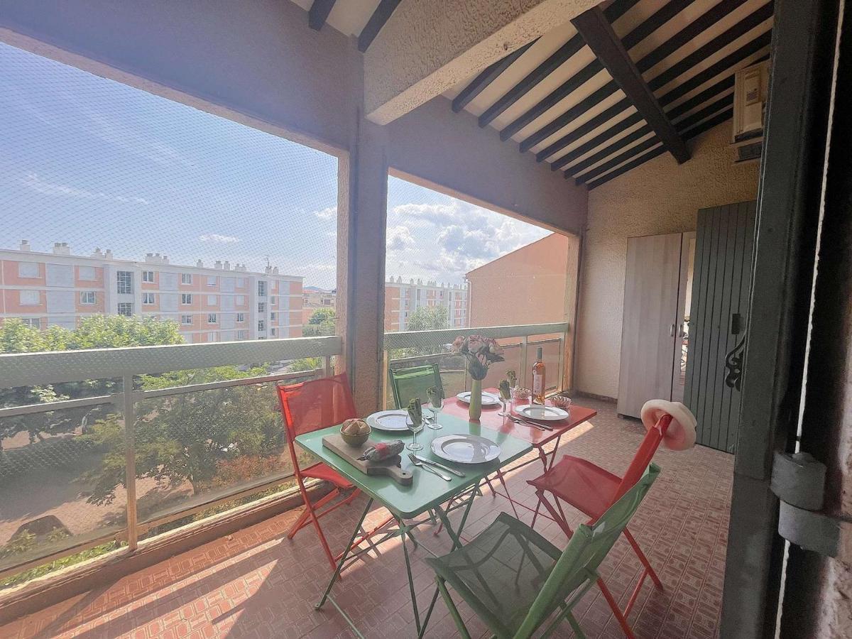 Apartment 2 Pieces Avec Mezzanine, Terrasse Et Parking, A 500m De La Plage - - Fr-1-226a-42